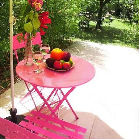 Apartamento L'Islo Bamboo Saumane-de-Vaucluse Habitación foto